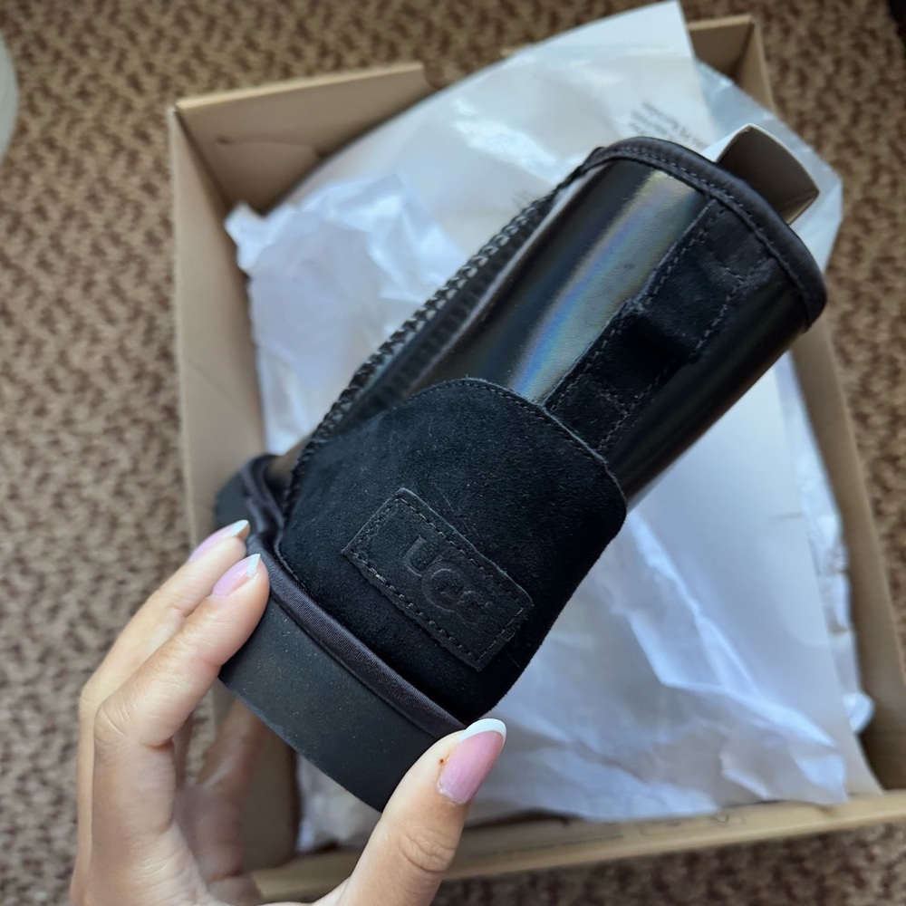 UGG Black Textured Sole Boots - Picture 4 of 7